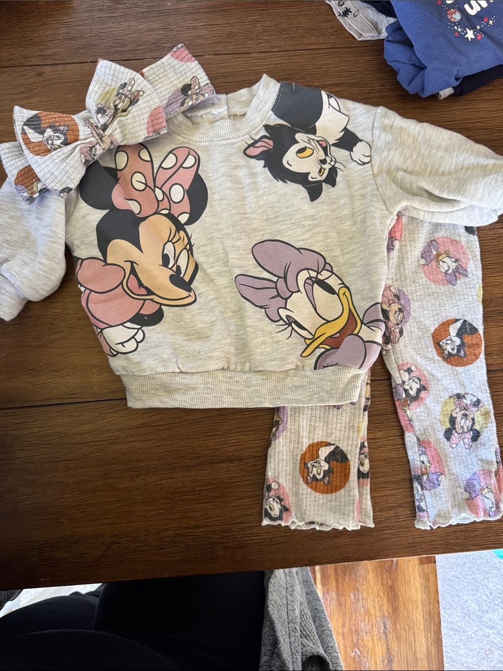 Disney Minnie Mouse matching set